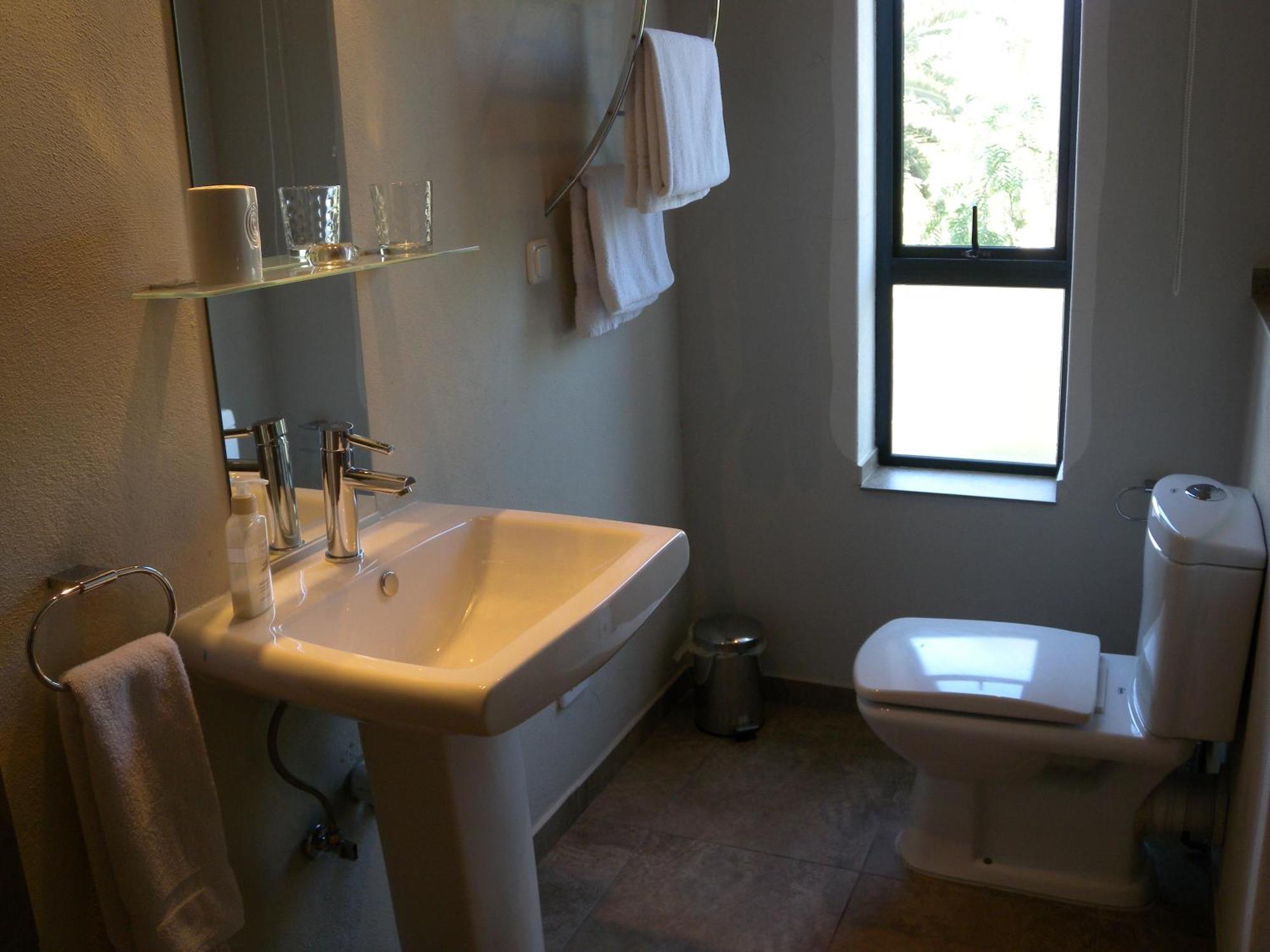 Capetown 4U Guesthouse Блаубергстранд Экстерьер фото