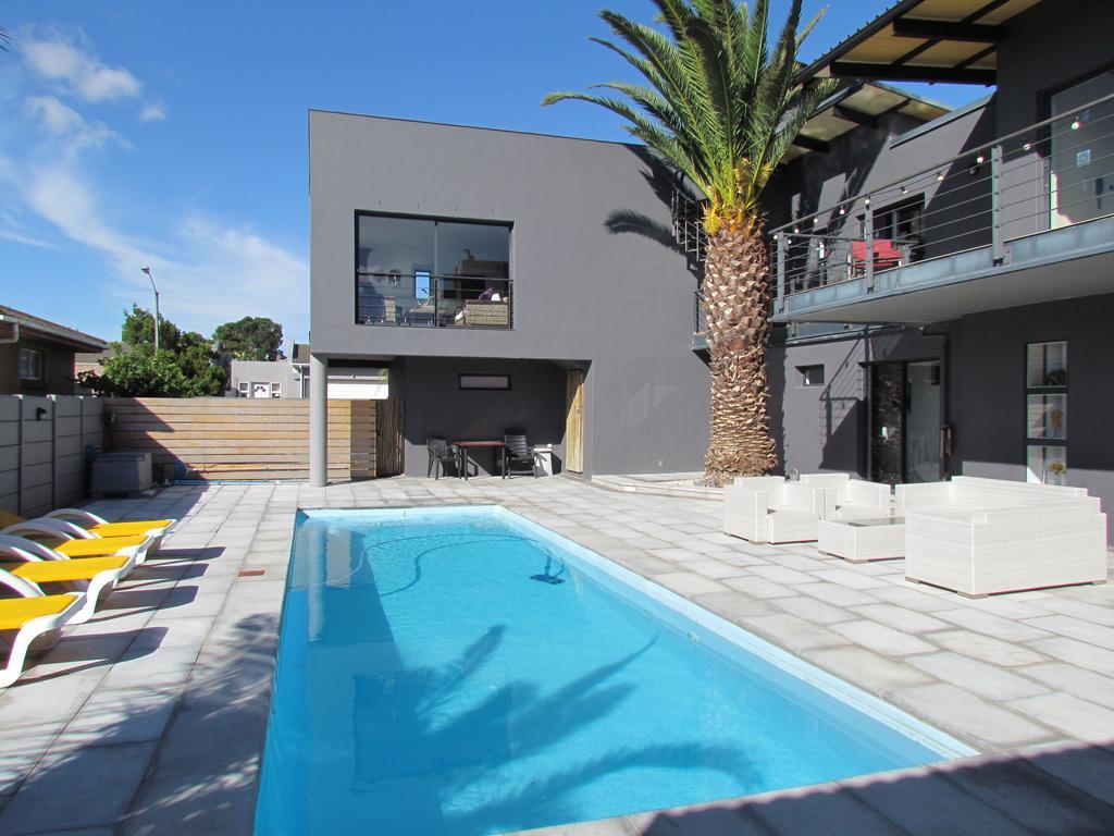 Capetown 4U Guesthouse Блаубергстранд Экстерьер фото