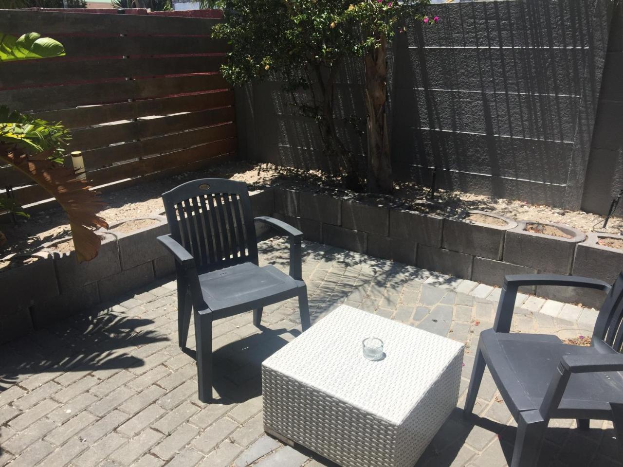 Capetown 4U Guesthouse Блаубергстранд Экстерьер фото