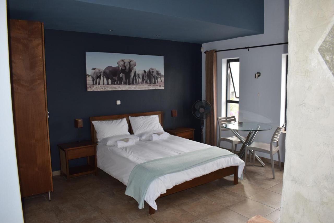Capetown 4U Guesthouse Блаубергстранд Экстерьер фото